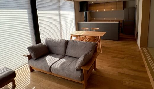 【納品事例】ナガノインテリア レッドオークのあたたかみある上質なダイニングやソファ、TVボードを納品